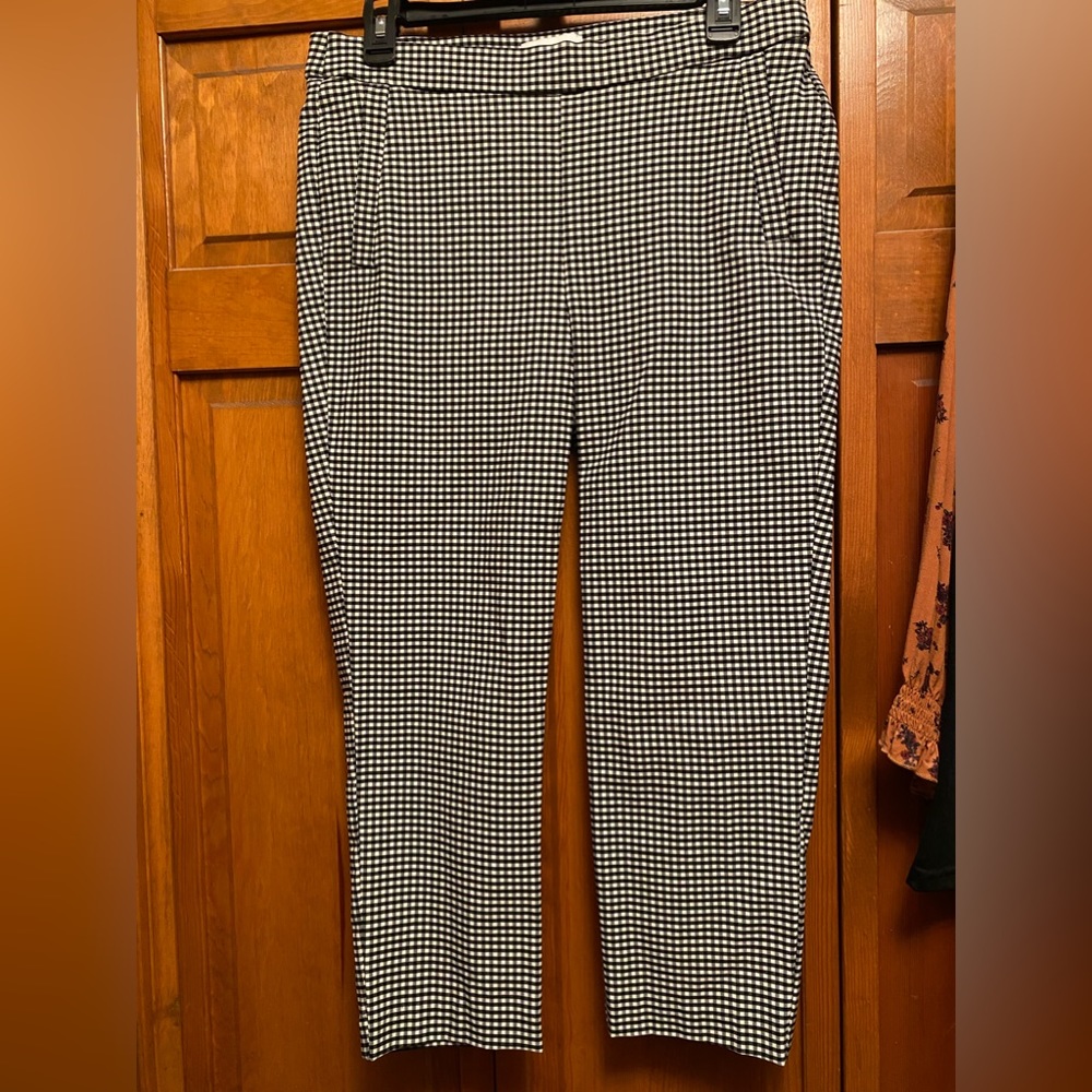 Elle brand Capris